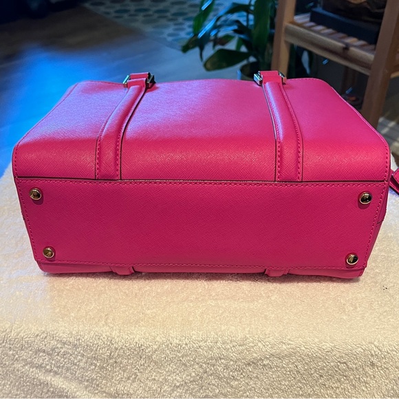 Kate Spade original, magenta pink purse. - Picture 4 of 5